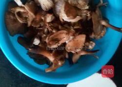 蘑菇火腿小白菜的做法图解1