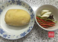 木耳土豆丝的做法图解1