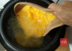 玉米渣粥的做法图解3