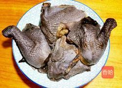 枸杞乌鸡汤的做法图解2