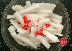 酸辣萝卜条的做法图解6