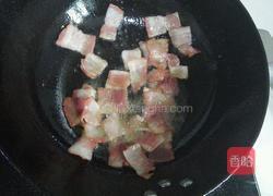 奶油蘑菇培根意面的做法图解3