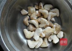 菱角西芹的做法图解2