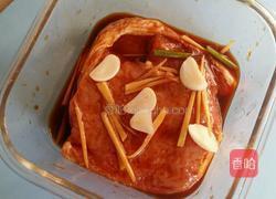 酥炸猪排的做法图解2