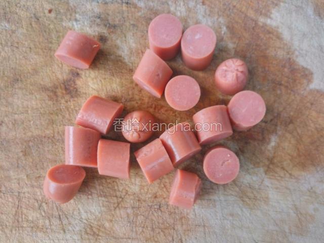 火腿切小段