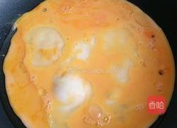 浇汁鸡蛋的做法图解2