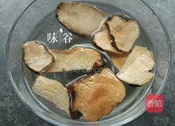 土茯苓鸡汤的做法图解2