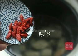 花旗参红枣炖鸡汤的做法图解4