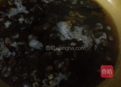 野蘑菇炖鸡的做法图解4
