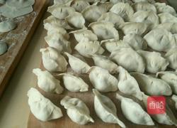 羊肉酸菜饺子的做法图解5