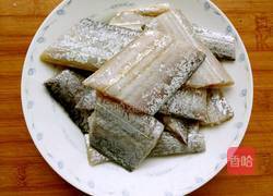 泡椒带鱼的做法图解2