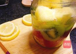 百香果鸡尾酒的做法图解1