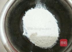 煎薄饼的做法图解1