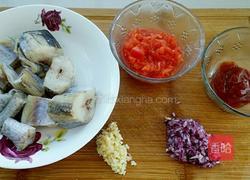 番茄浇汁鳕鱼的做法图解1