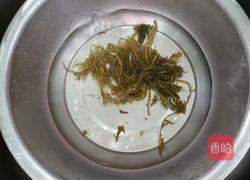 豆腐烧咸菜的做法图解1