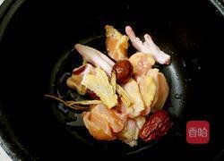 枸杞鸡汤的做法图解3