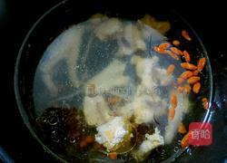 枸杞鸡汤的做法图解6