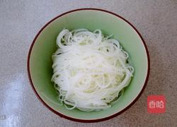 甘蓝炒粉的做法图解2