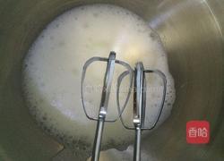 高压锅戚风蛋糕。的做法图解10