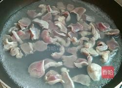 辣椒炒鸡肾的做法图解3