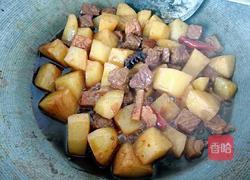 小土豆红烧肉的做法图解13