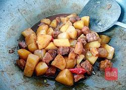 小土豆红烧肉的做法图解15