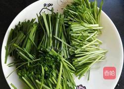 韭菜炒藕丝的做法图解2