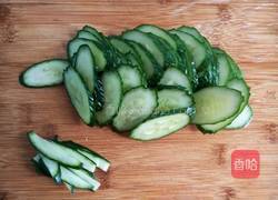 黄瓜鱼的做法图解1