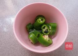 青椒炒秋葵的做法图解3