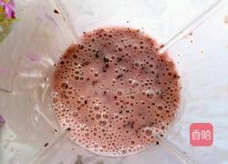 蓝莓蜂蜜奶昔的做法图解5