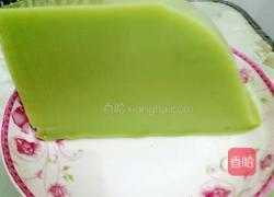 绿色凉粉的做法图解2