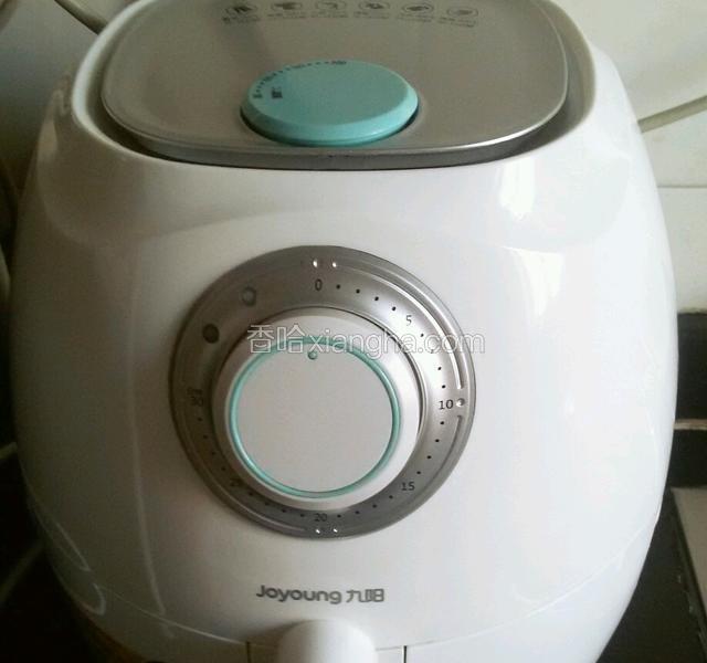 空气炸锅再烤五分钟。