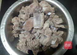 芋儿烧排骨的做法图解1