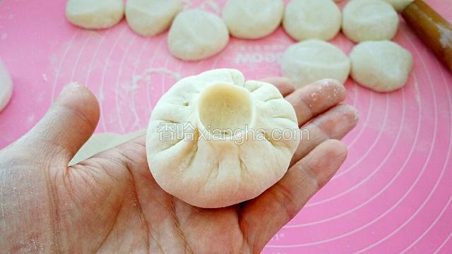 包子就包好了。