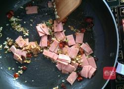火腿炒菇的做法图解7