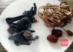 茶树菇炖鸡肉的做法图解1