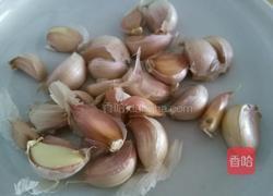 糖醋蒜的做法图解1