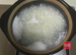虾仁油麦鲜粥的做法图解2