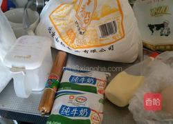 沙拉火腿面包的做法图解1