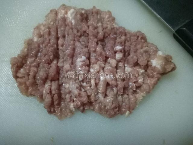 猪肉剁碎