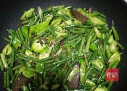猪肝炒豆角的做法图解5