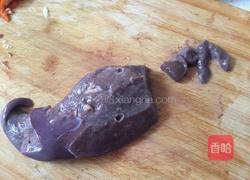 猪肝炒粉皮的做法图解2