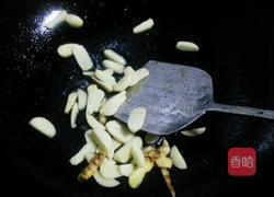 蒜子烧鳗鱼的做法图解3