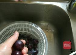 自酿葡萄酒的做法图解2