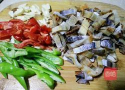 香辣鳗鱼的做法图解2