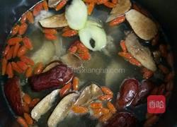 栗子煲雞的做法图解3