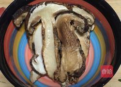 煎松茸的做法图解1