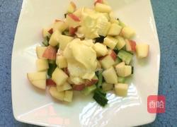 苹果黄瓜沙拉的做法图解5