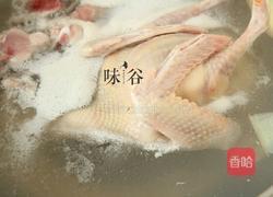 花旗参鸽子汤的做法图解2