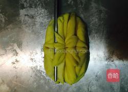 奶油南瓜莲花卷的做法图解4